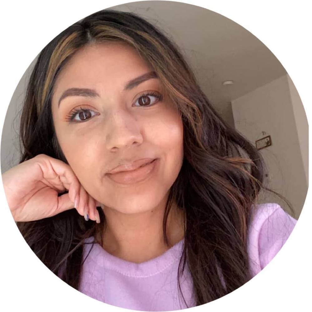 Meet your Posher, Mayra